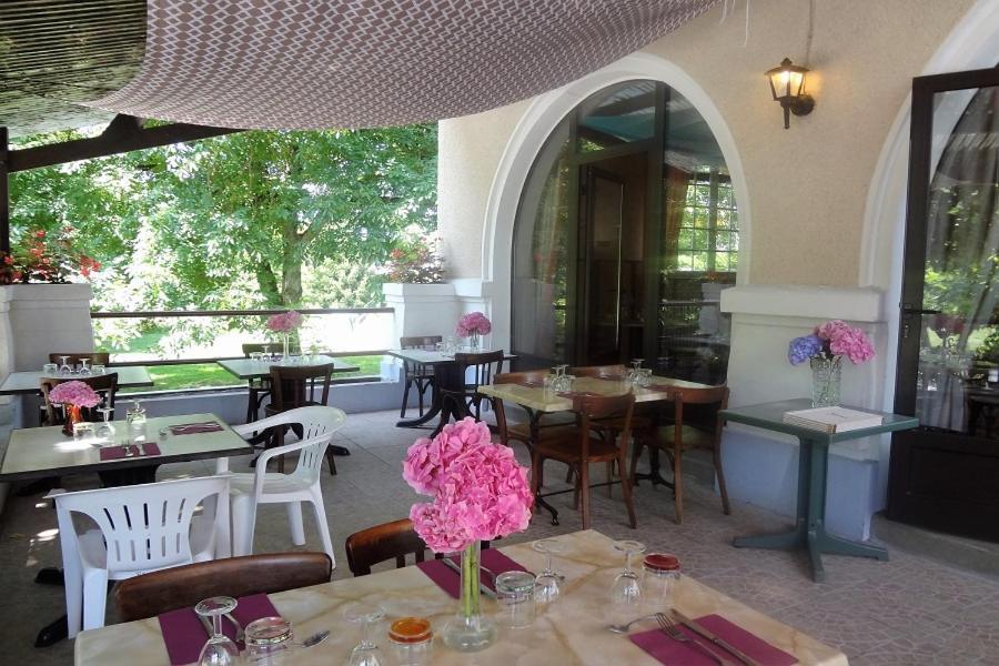 Hotel Du Pont Et Restaurant A Groléjac 외부 사진