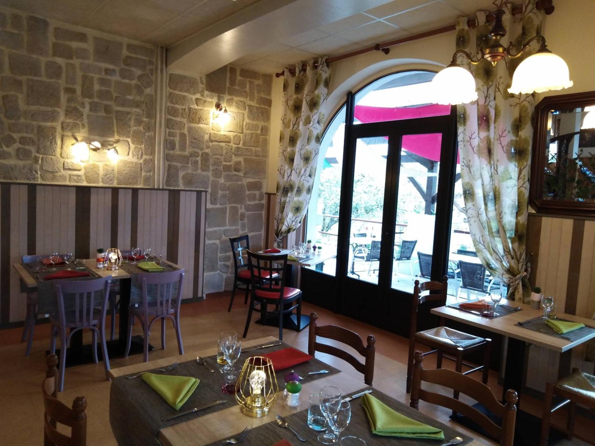 Hotel Du Pont Et Restaurant A Groléjac 외부 사진