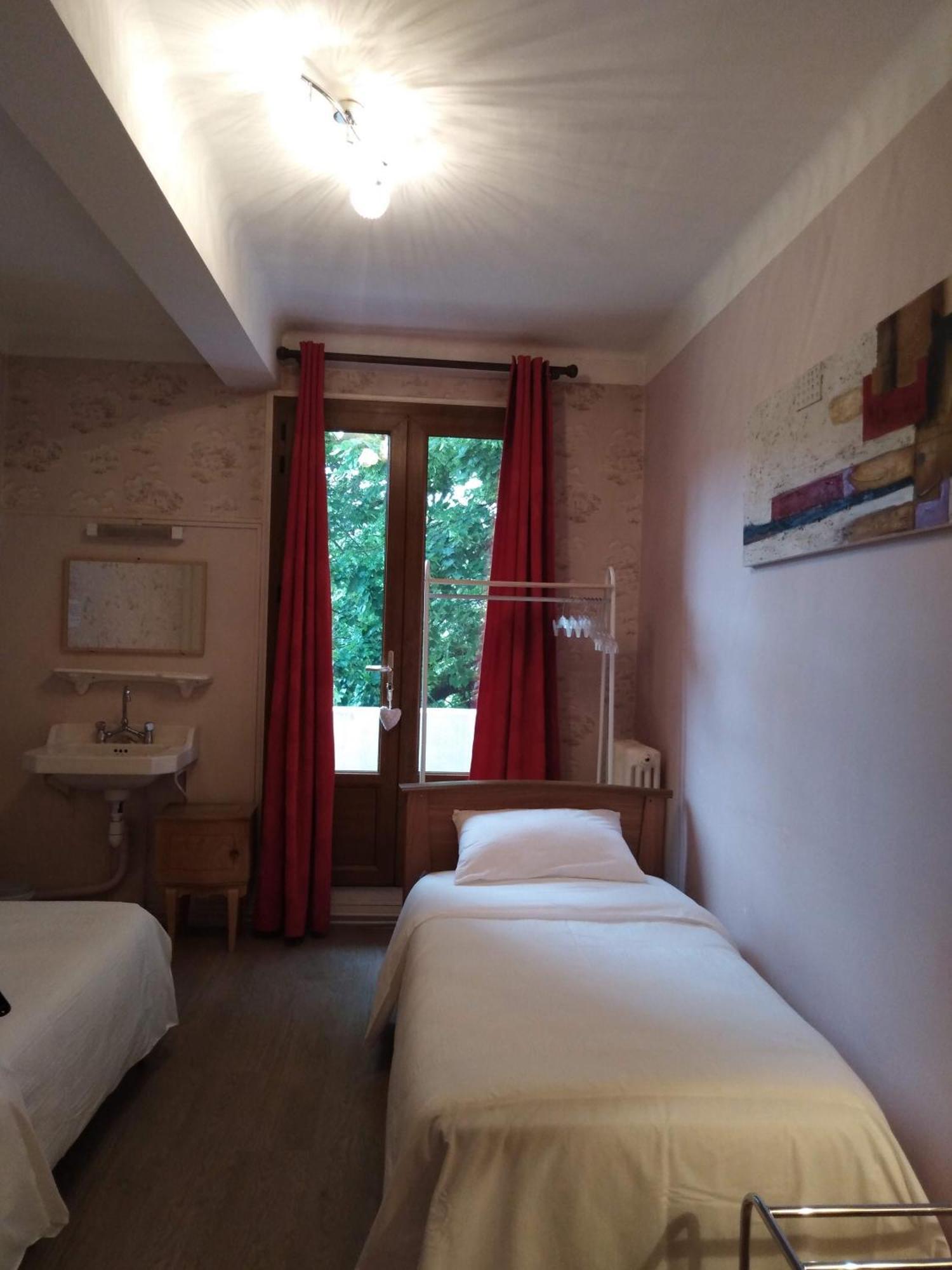 Hotel Du Pont Et Restaurant A Groléjac 외부 사진