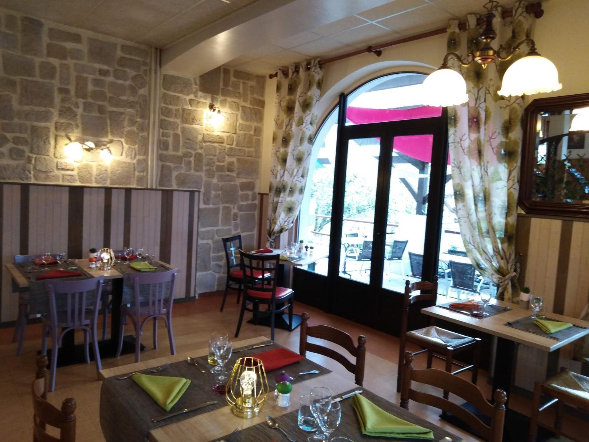 Hotel Du Pont Et Restaurant A Groléjac 외부 사진
